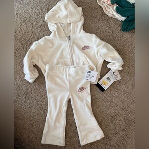 $10 add on ✨ Nike Cream Baby Tracksuit